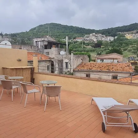 Federico Ii - And Breakfast