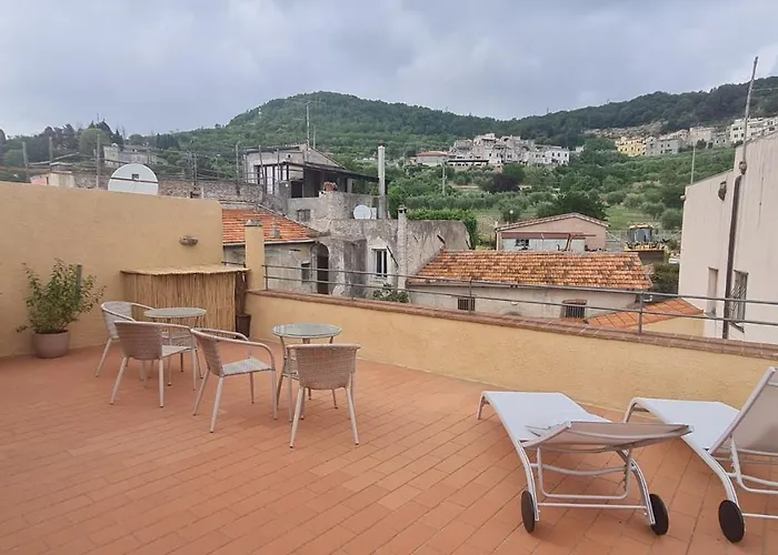 Federico Ii - And Breakfast