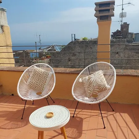 Federico Ii - And Breakfast