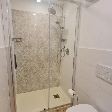 Federico Ii - And Breakfast