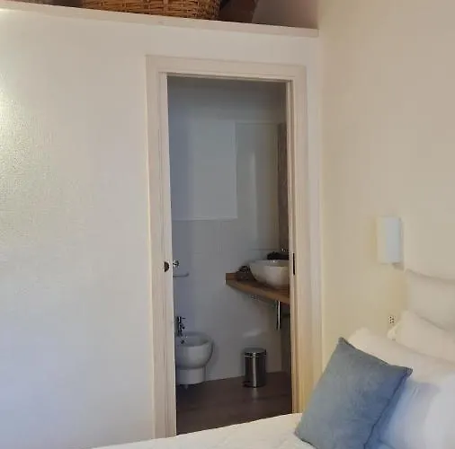 Pensionat Federico Ii - And Breakfast 3*